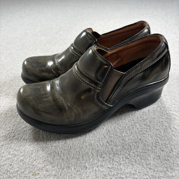 ARIAT Sutter Professional Slide On Heeled‎ Clog Green Leather Size Women's 7B - Picture 1 of 13